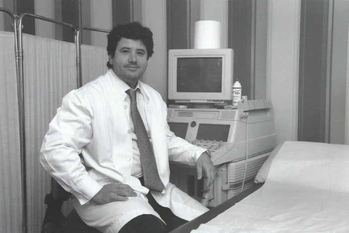 Dr Papadopoulos ready to operate